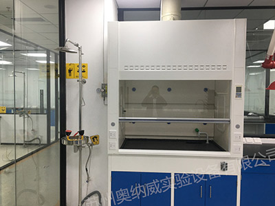 如何選擇不銹鋼實(shí)驗(yàn)室通風(fēng)柜呢？